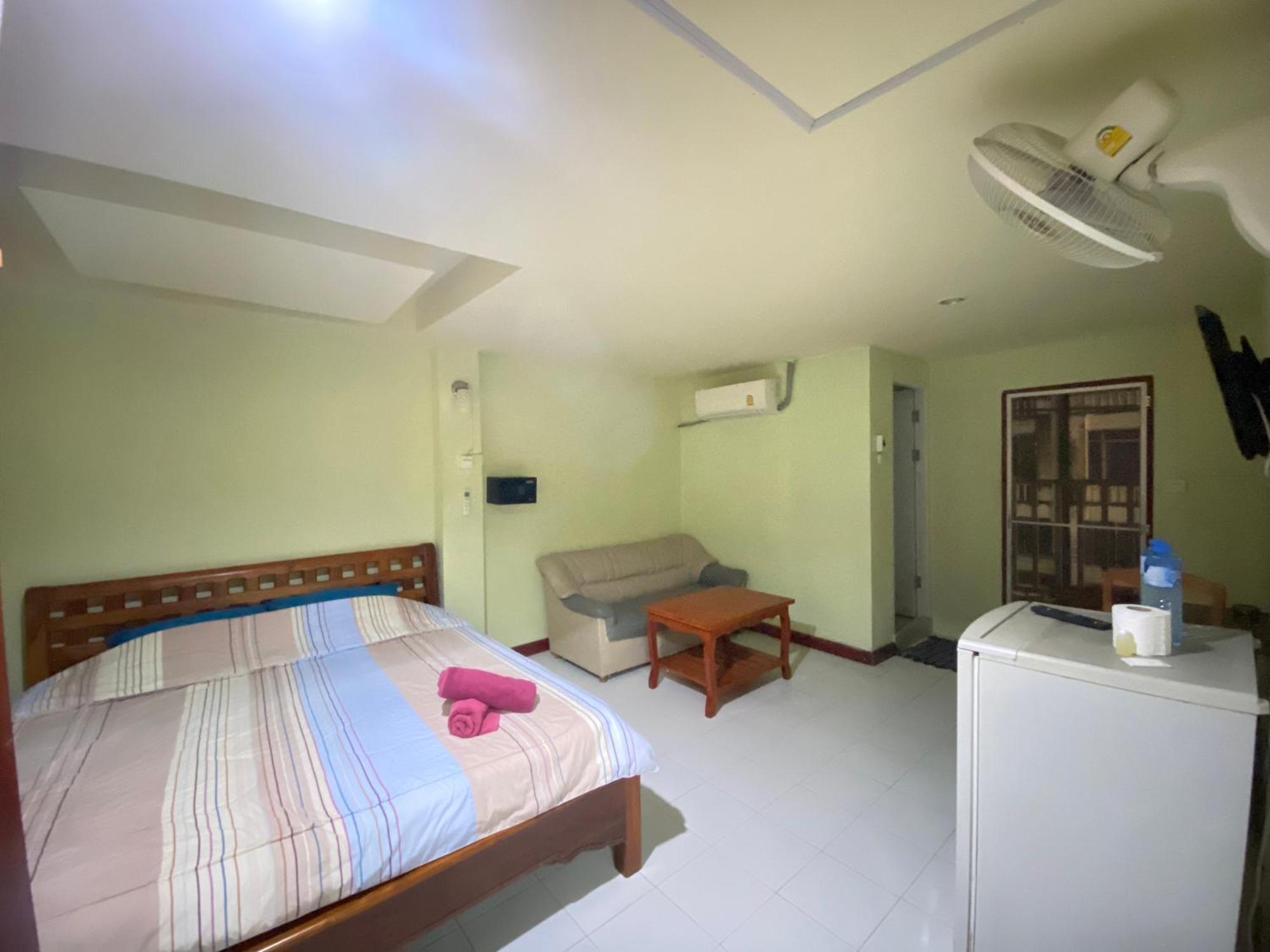 Bambus Motel Pantai Jomtien Luaran gambar